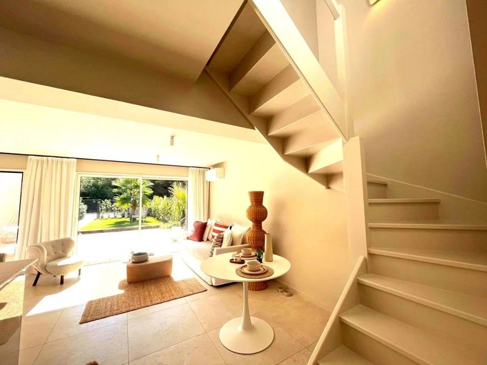 Image No.7-2 Bed House for sale