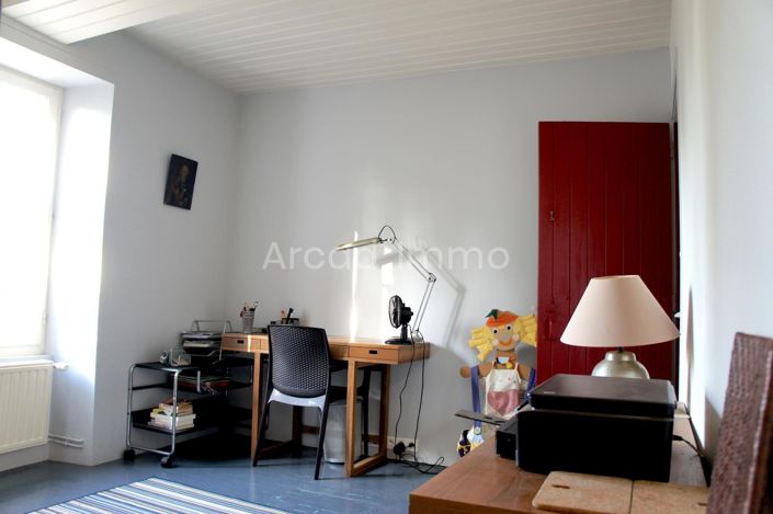 Image No.7-3 Bed House for sale