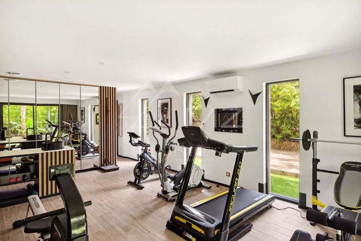 Image No.8-Maison de 5 chambres à vendre à Saint-Raphael