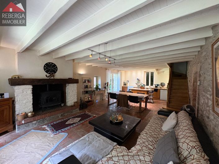 Image No.42-5 Bed House for sale