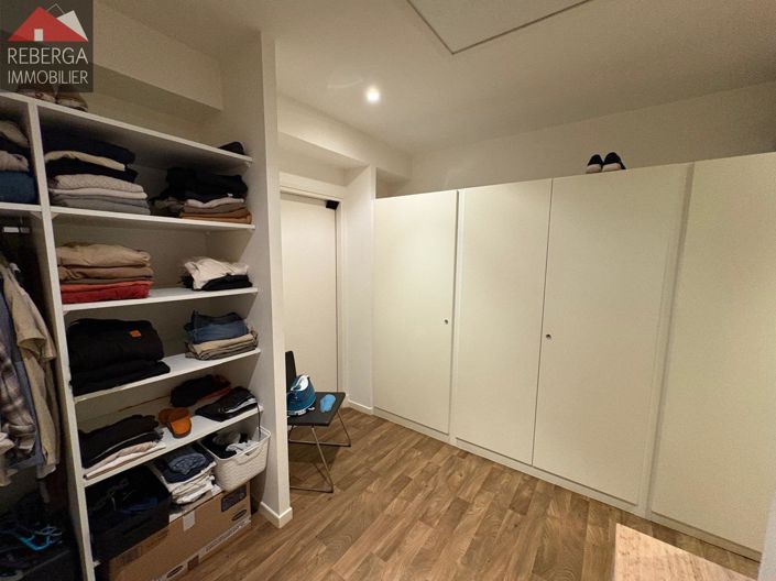 Image No.54-5 Bed House for sale