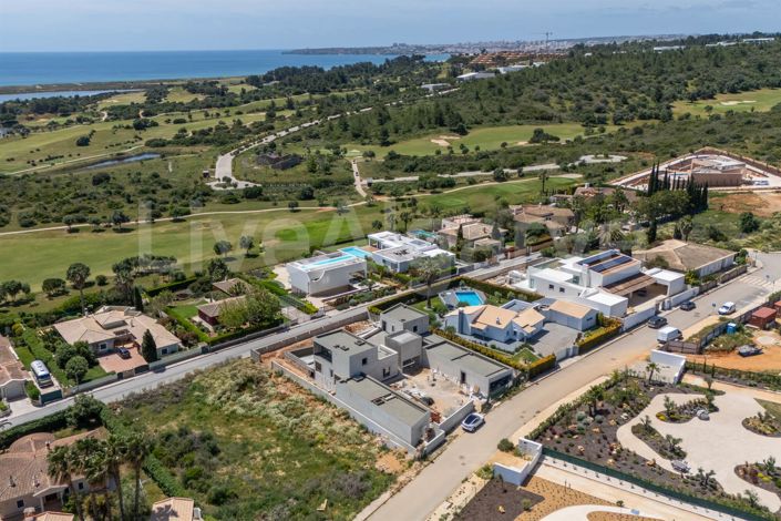 Image No.3-Maison de 5 chambres à vendre à Lagos