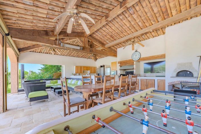 Image No.10-7 Bed House for sale