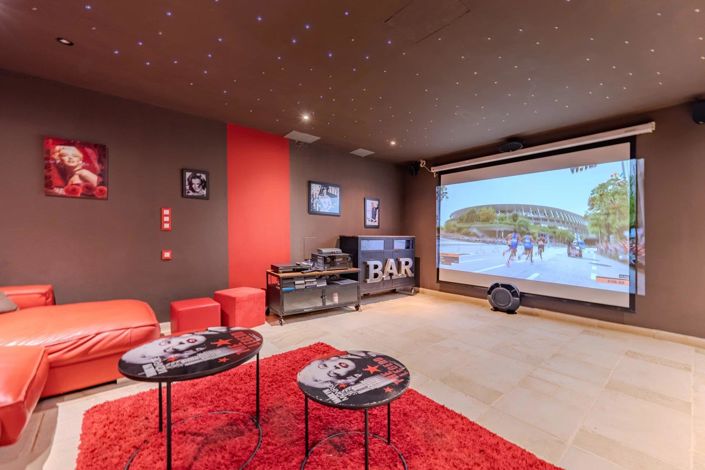 Image No.17-7 Bed House for sale