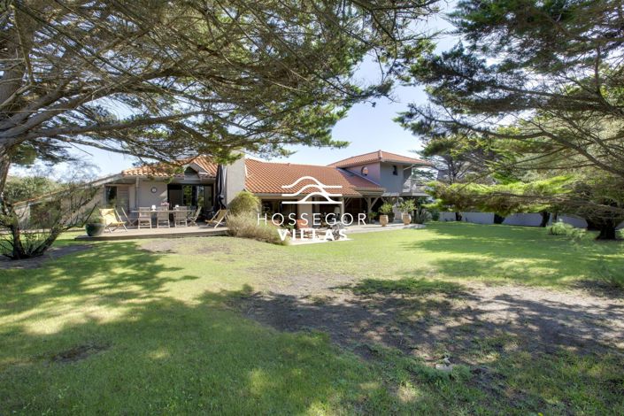 Image No.11-5 Bed House for sale