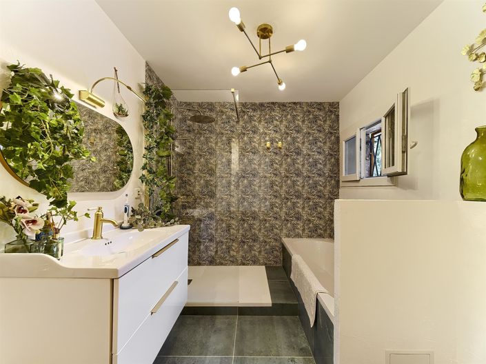 Image No.19-3 Bed House for sale