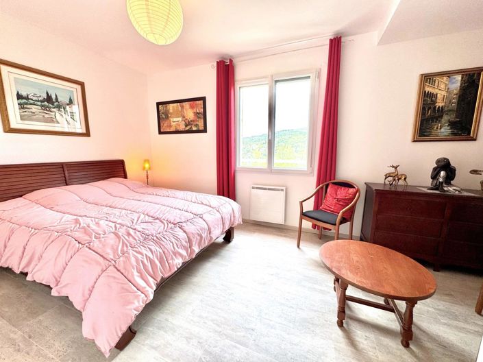 Image No.11-4 Bed House for sale