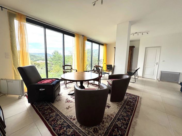 Image No.17-4 Bed House for sale