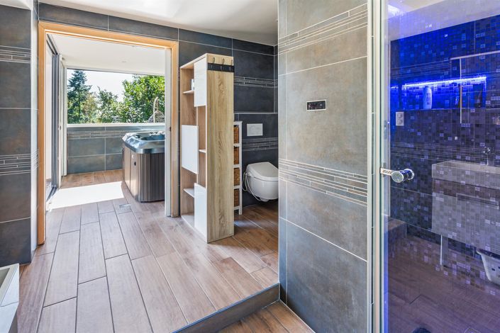 Image No.12-3 Bed House for sale