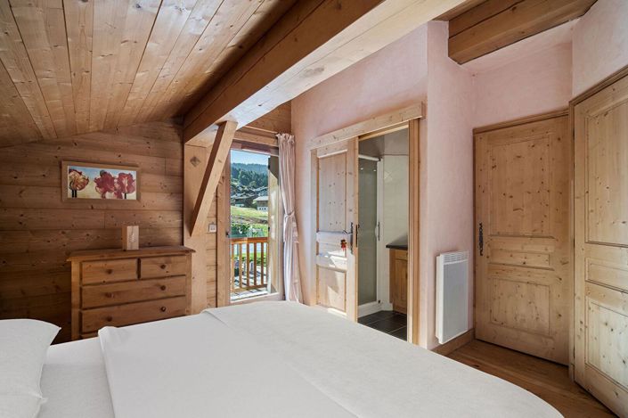 Image No.10-3 Bed Apartment for sale