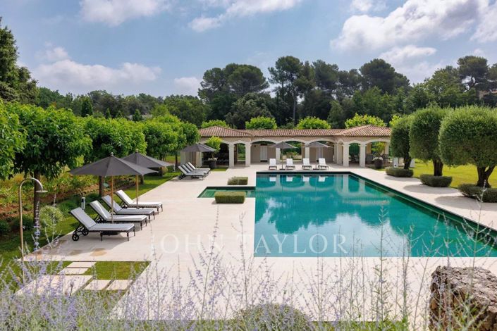 Image No.26-8 Bed House for sale