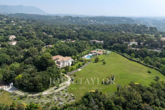 Image No.33-8 Bed House for sale