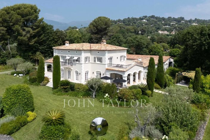 Image No.4-8 Bed House for sale