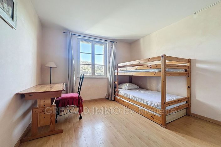 Image No.9-4 Bed House for sale