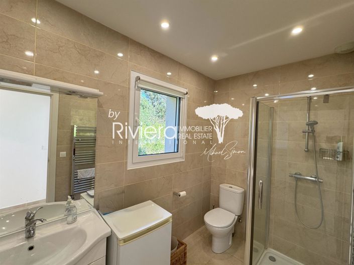 Image No.19-5 Bed House for sale