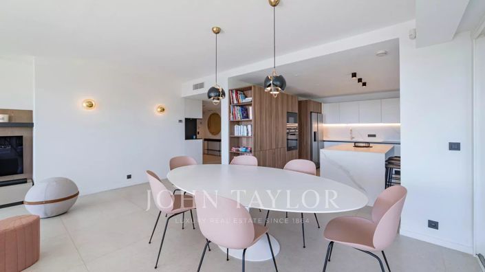 Image No.8-3 Bed Apartment for sale