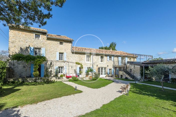 Image No.11-Maison de 9 chambres à vendre à Pernes-les-Fontaines