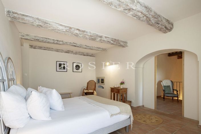 Image No.6-Maison de 7 chambres à vendre à Lagnes