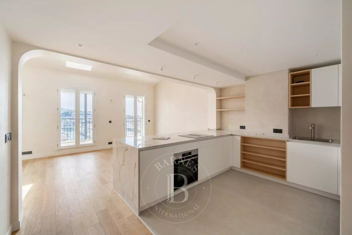 Image No.3-3 Bed Apartment for sale