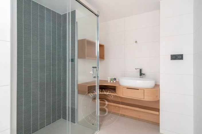 Image No.7-3 Bed Apartment for sale