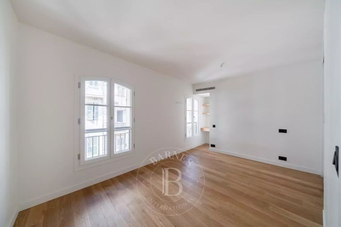 Image No.9-3 Bed Apartment for sale