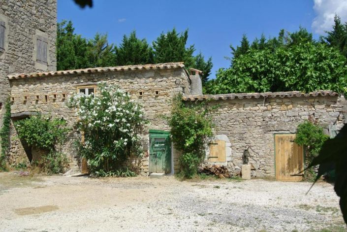 Image No.8-Maison de 11 chambres à vendre à Lézan