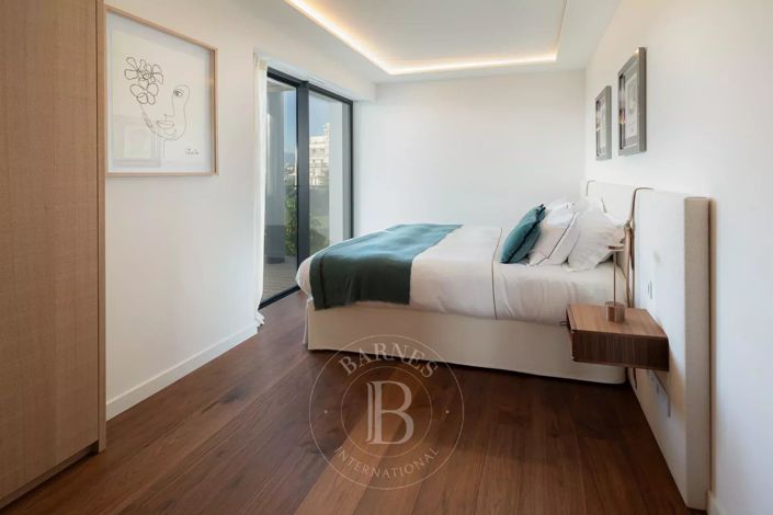 Image No.14-3 Bed Apartment for sale