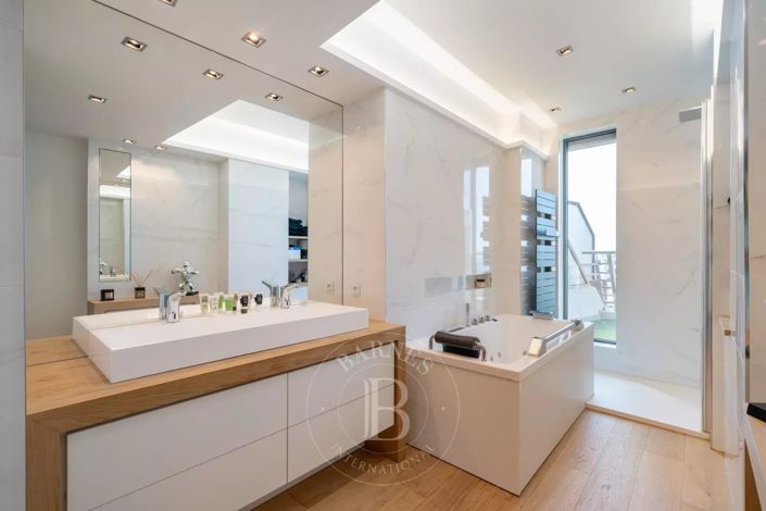 Image No.7-Appartement de 4 chambres à vendre à Antibes