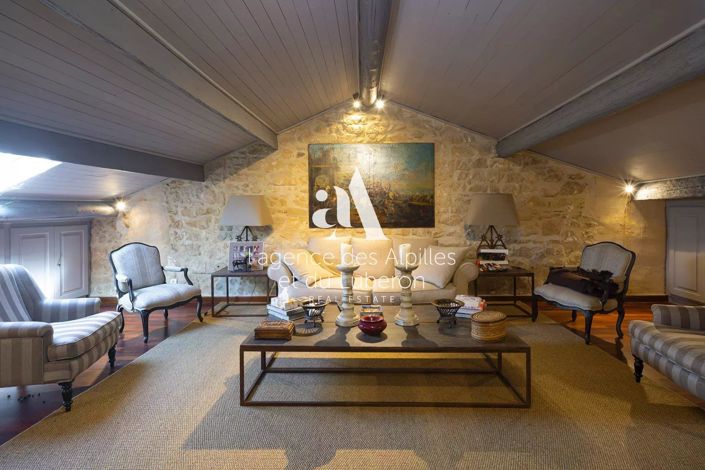 Image No.12-6 Bed House for sale