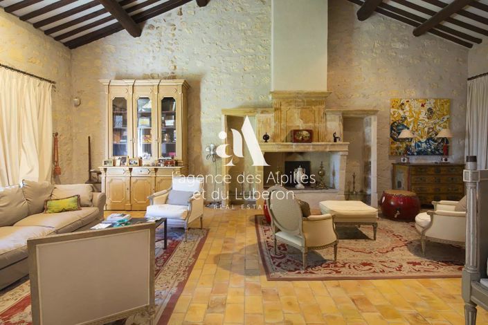 Image No.5-6 Bed House for sale