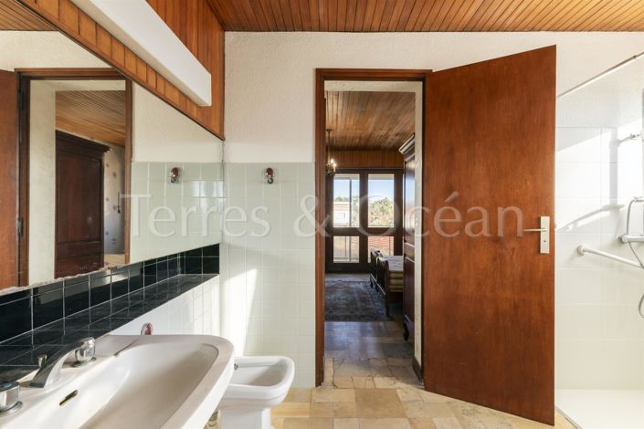 Image No.15-3 Bed House for sale