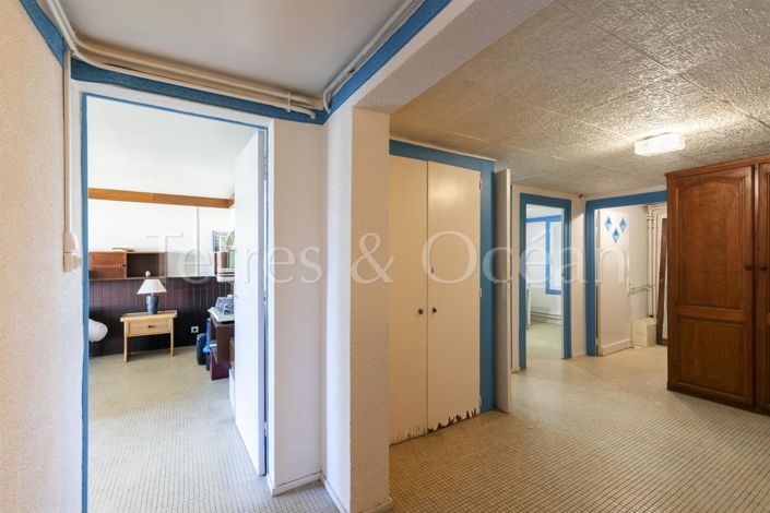 Image No.9-3 Bed House for sale