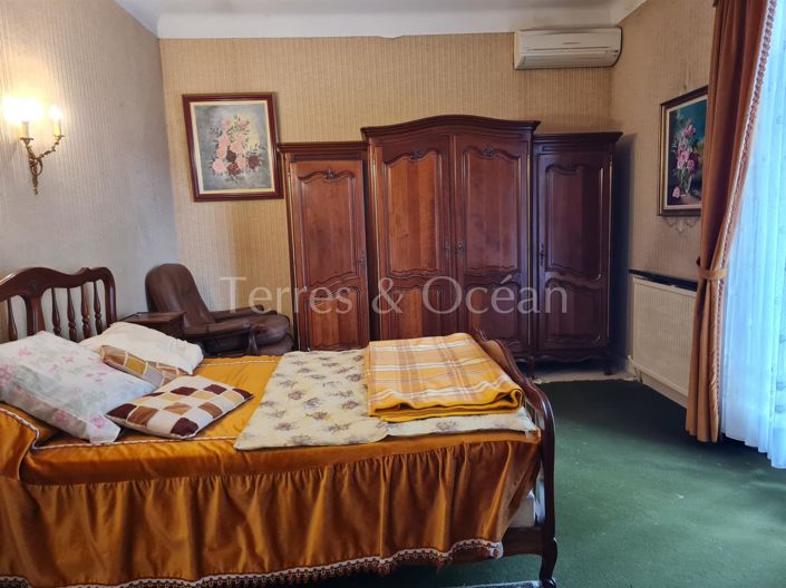 Image No.7-4 Bed House for sale