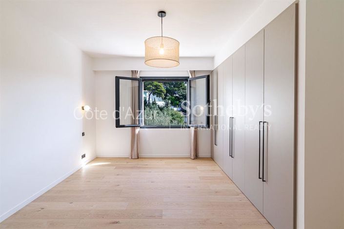 Image No.10-Propriété de 5 chambres à vendre à Nice