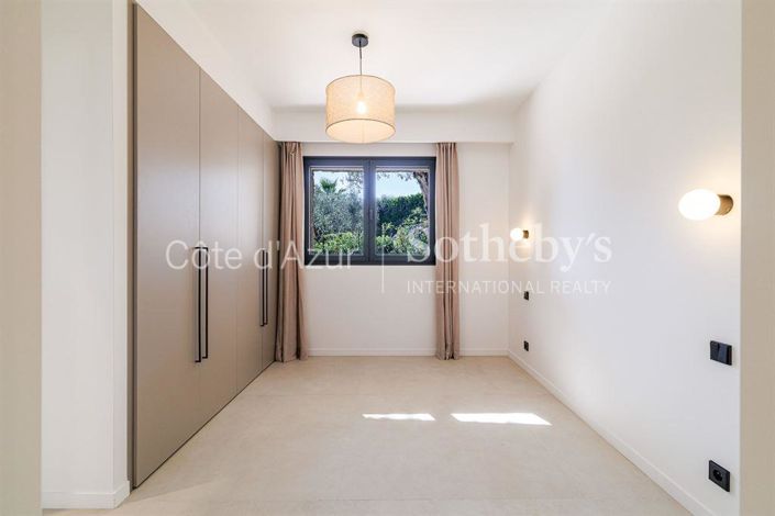 Image No.12-Propriété de 5 chambres à vendre à Nice
