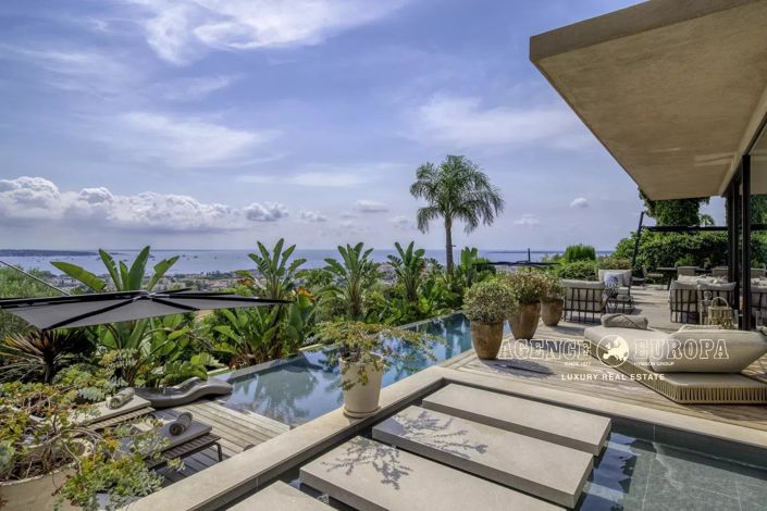 Image No.4-5 Bed House for sale