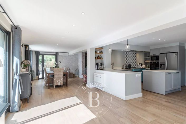 Image No.14-Maison de 9 chambres à vendre à Roquefort-les-Pins