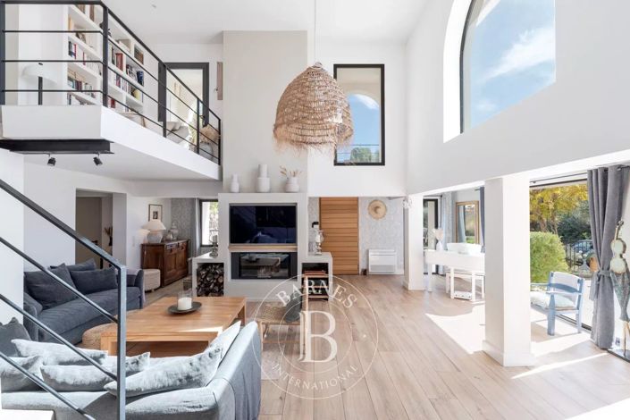 Image No.8-Maison de 9 chambres à vendre à Roquefort-les-Pins