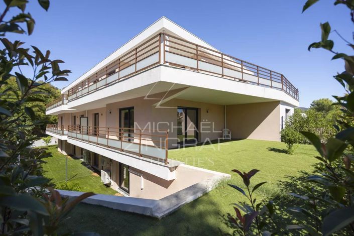 Image No.11-3 Bed Apartment for sale