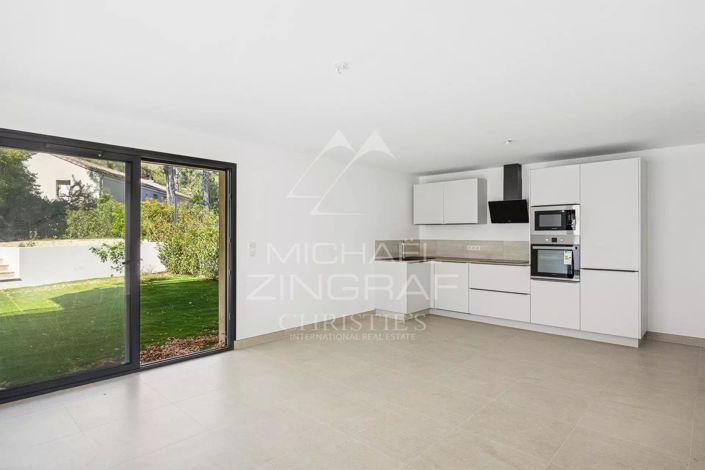 Image No.2-Appartement de 3 chambres à vendre à Saint-Raphael