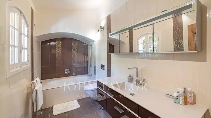 Image No.12-Maison de 6 chambres à vendre à Le Cannet