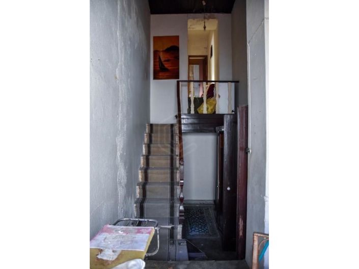 Image No.15-6 Bed Apartment for sale