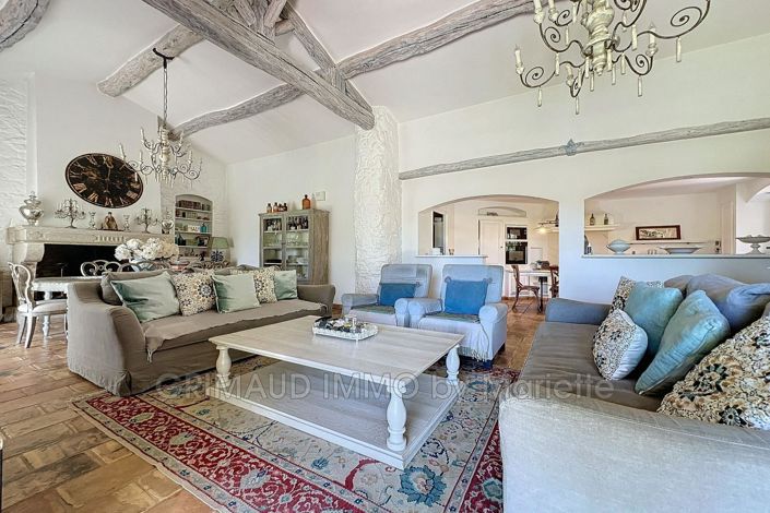 Image No.11-3 Bed House for sale