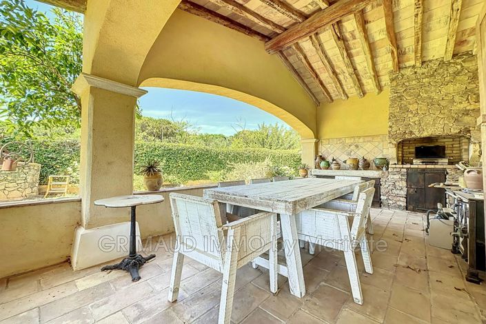 Image No.6-3 Bed House for sale