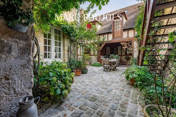 Image No.3-5 Bed House for sale