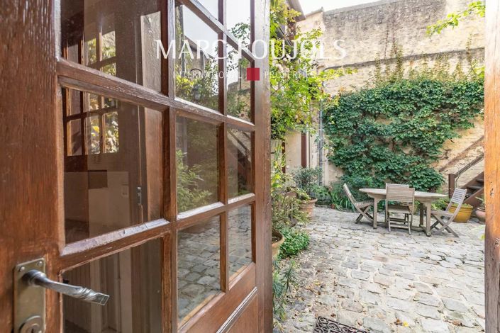 Image No.7-5 Bed House for sale