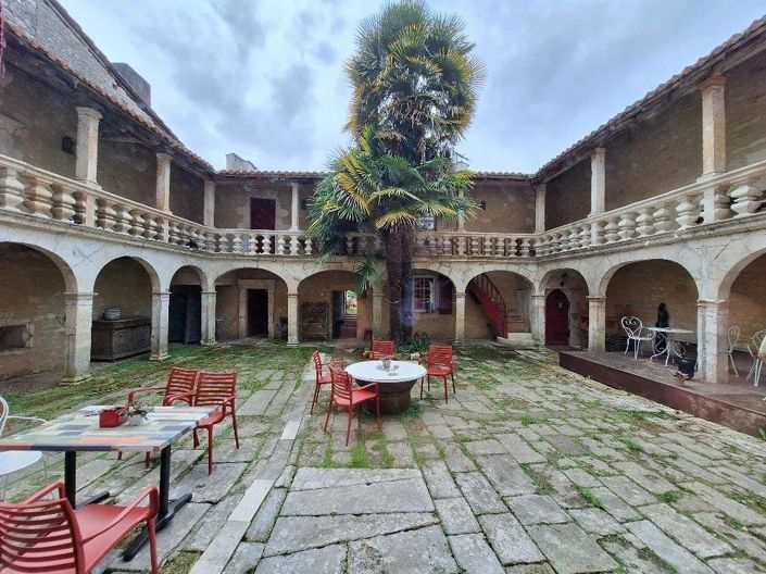 Image No.2-4 Bed House for sale