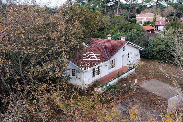 Image No.2-4 Bed House for sale