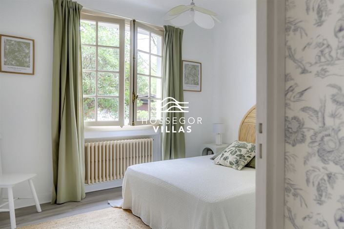 Image No.6-4 Bed House for sale