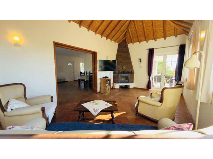 Image No.31-6 Bed House for sale